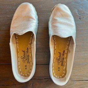 Fabulous Authentic Silver Sabah Shoes 38